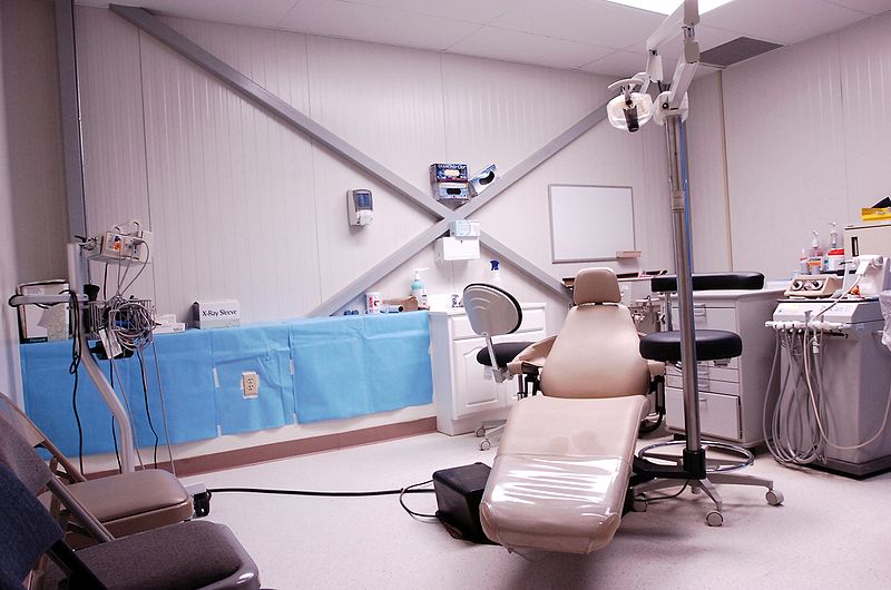 Zastosowanie implantów w stomatologii